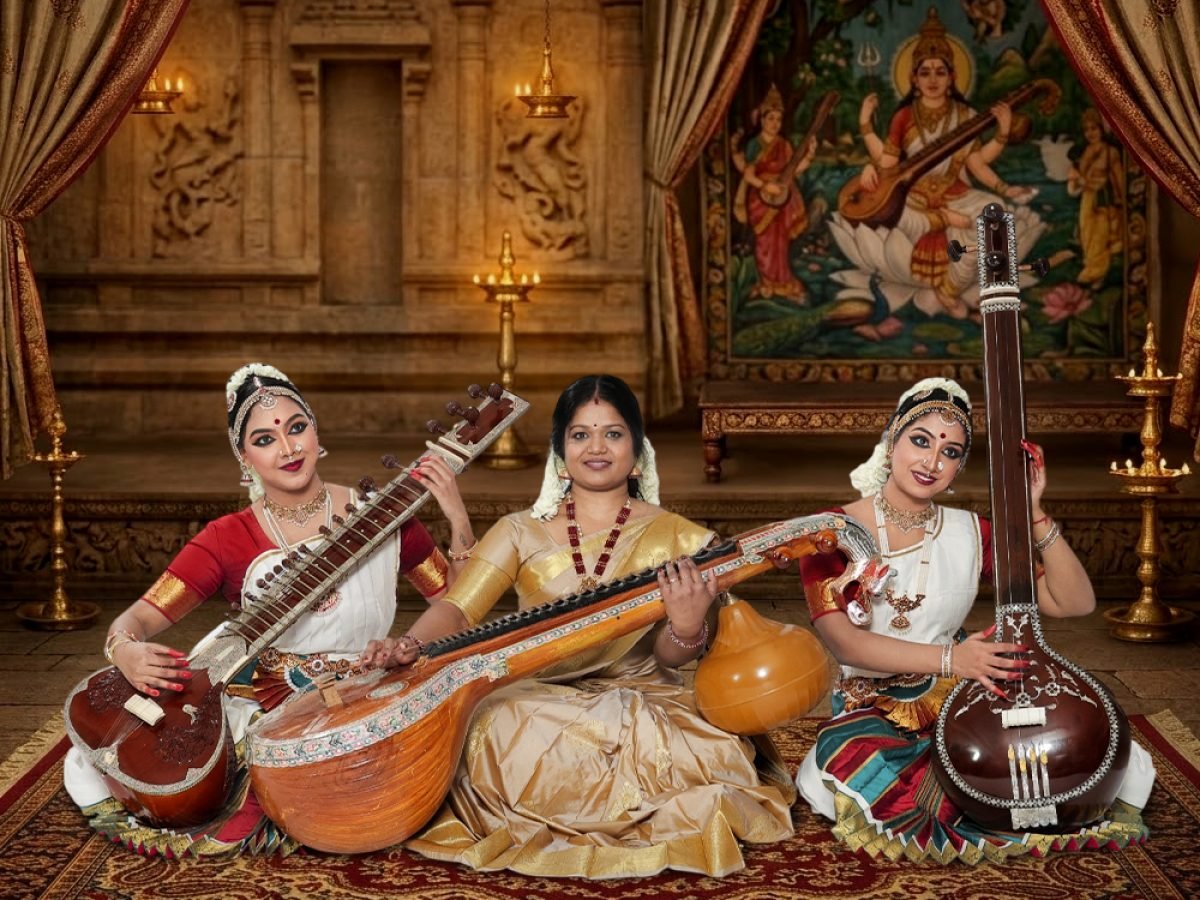 Teacher&Mithursha&Sharuni 06.jpg